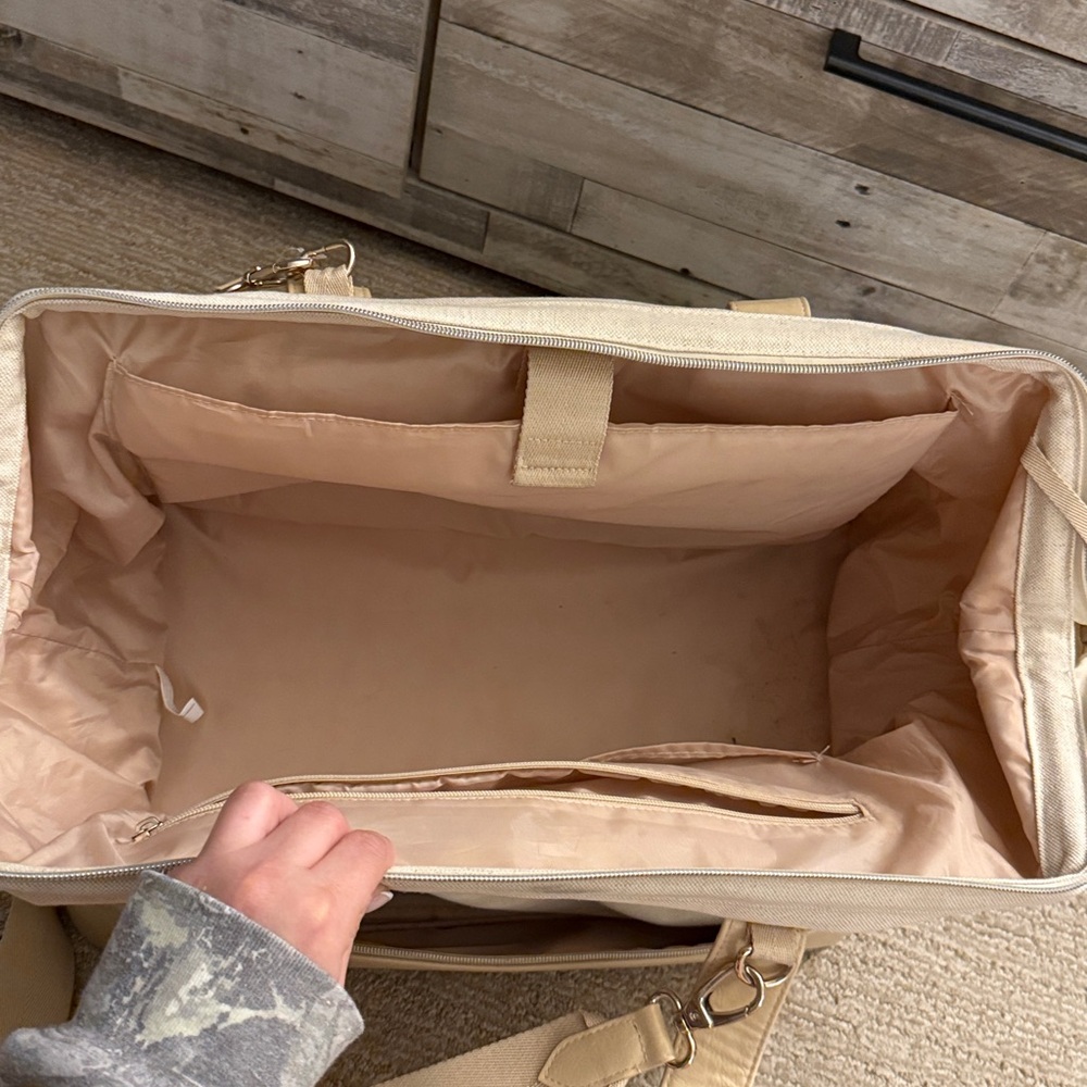 Beis The Weekender in Beige - Picture 3 of 6
